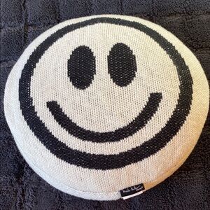 Smiley Face Round Pillow